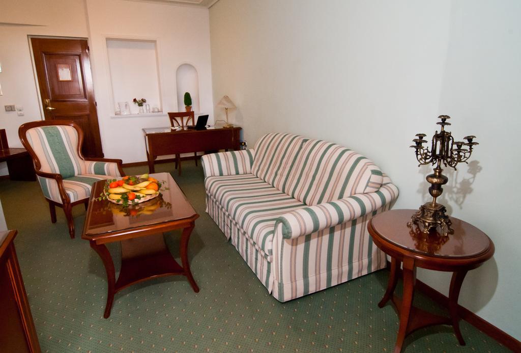 Oasis Hotel Apartments Athens Ngoại thất bức ảnh
