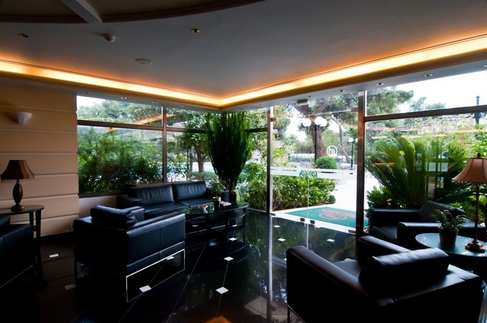Oasis Hotel Apartments Athens Ngoại thất bức ảnh